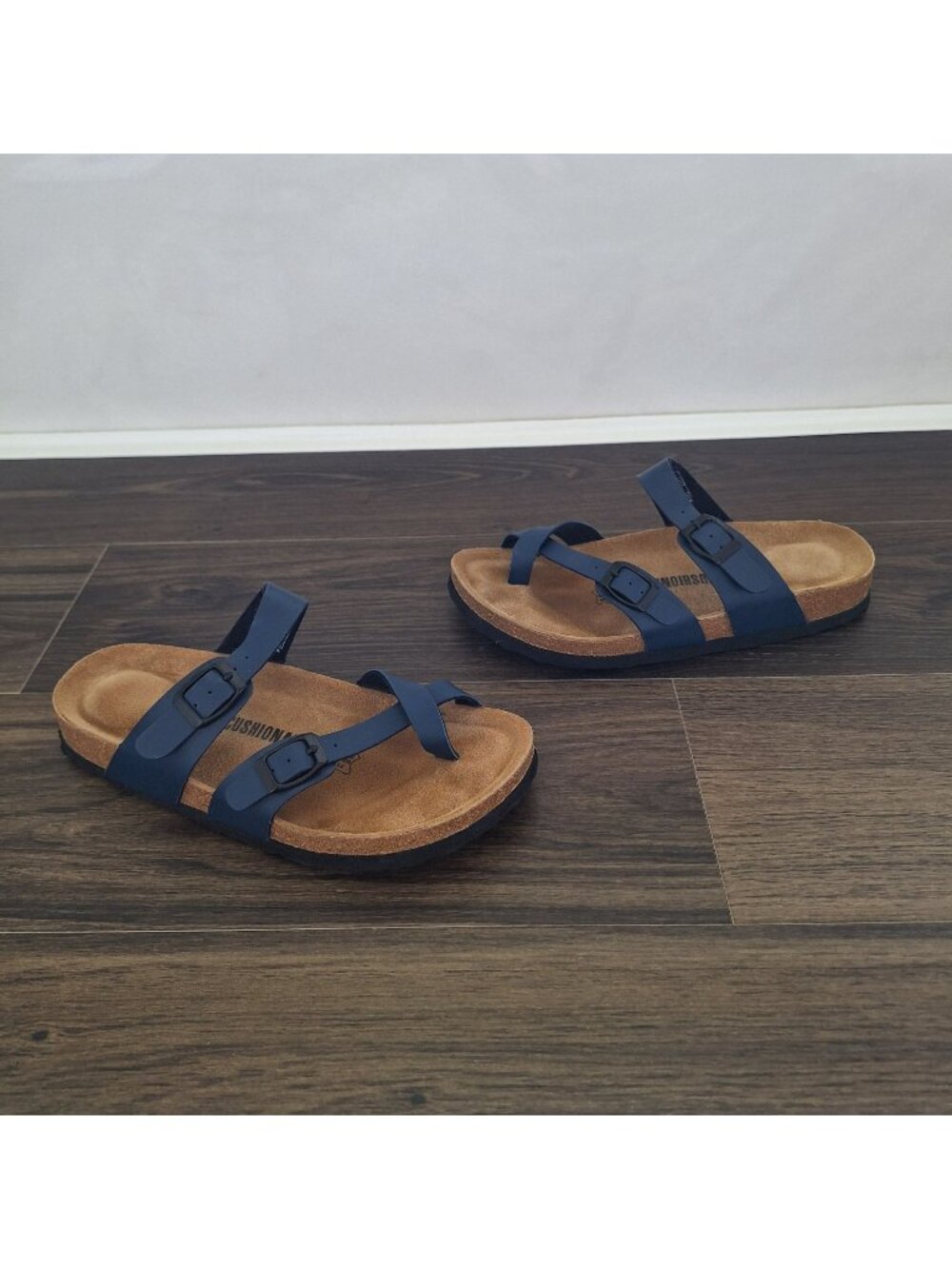 💙 Cushionaire Leather Footbed Sandals Women's Size 7.5 Navy Blue Comfort